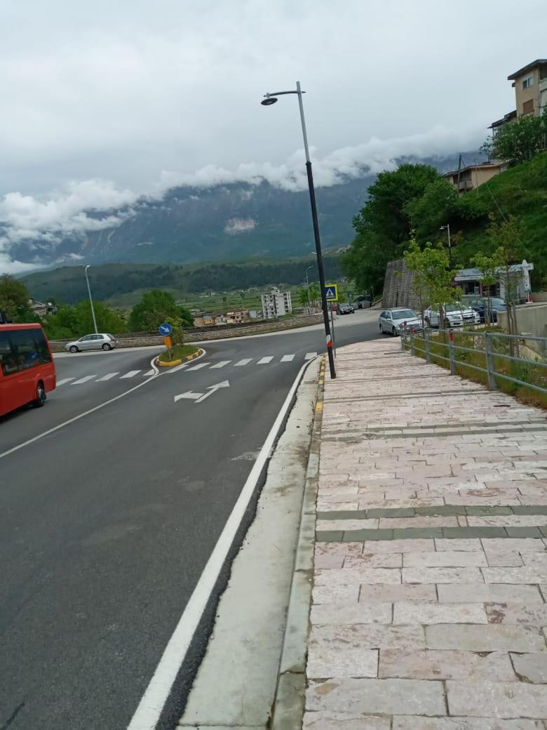 Relax Camping Gjirokastër 外观 照片