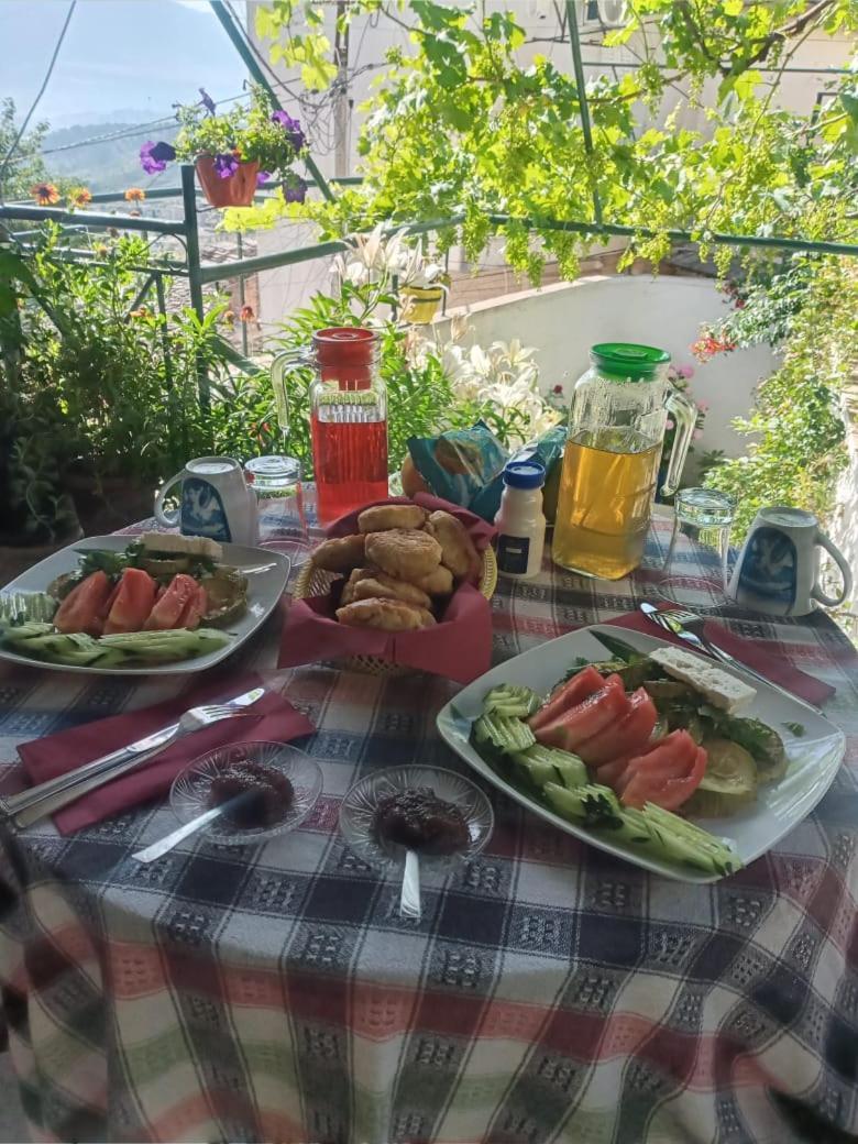 Relax Camping Gjirokastër 外观 照片